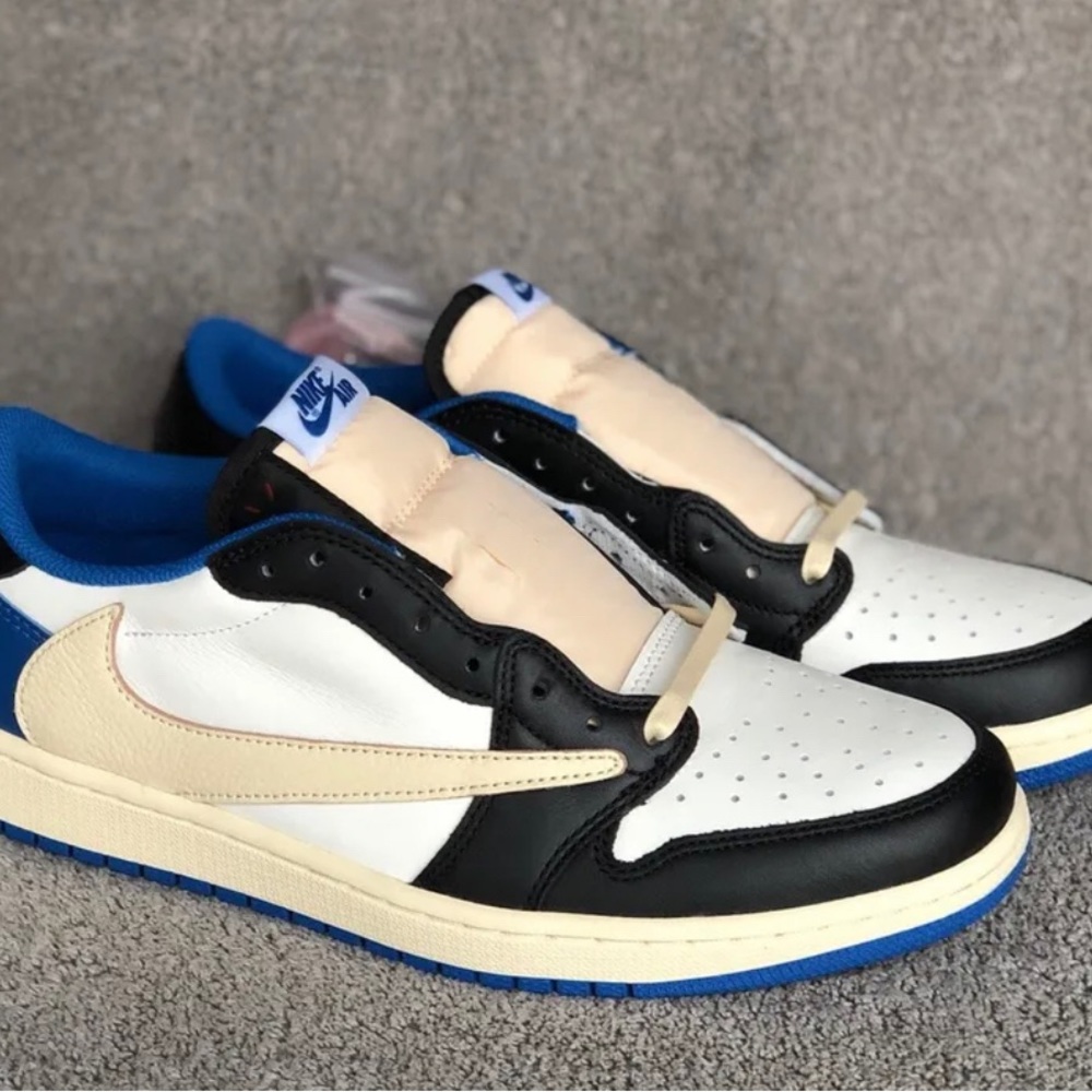Nike Jordan 1 Low Travis Scott x Fragment Mens Size 10 Shoes - DS with Receipt